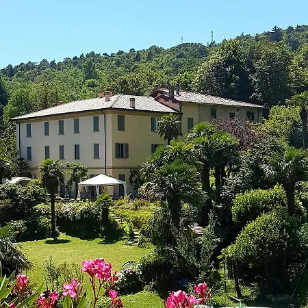 Corti Bed & Breakfast *